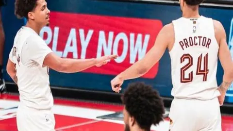 [英超]席尔瓦助力，格瓦迪奥尔头球破网